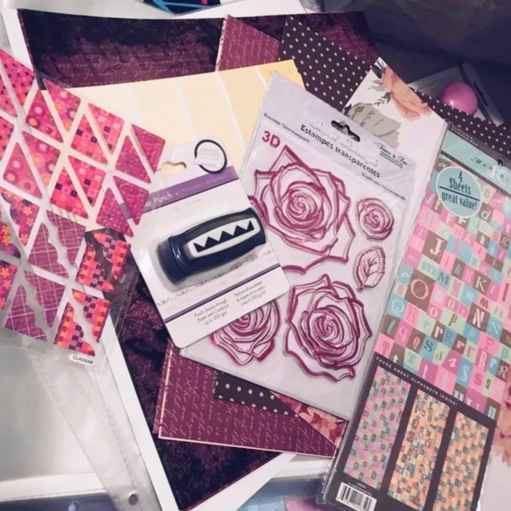 🎀 HUGE Scrapbooking Supplies Mystery Box Artist Art Junk Journals Photo